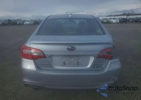 2018 Subaru Legacy 2.5I Limited z USA, uszkodzony, nr VIN 4S3BNAN62J3032753